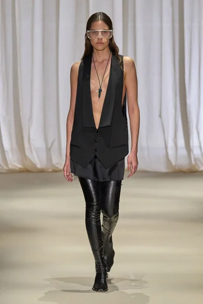Look 26